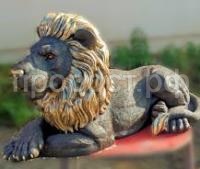 лев лежа бол